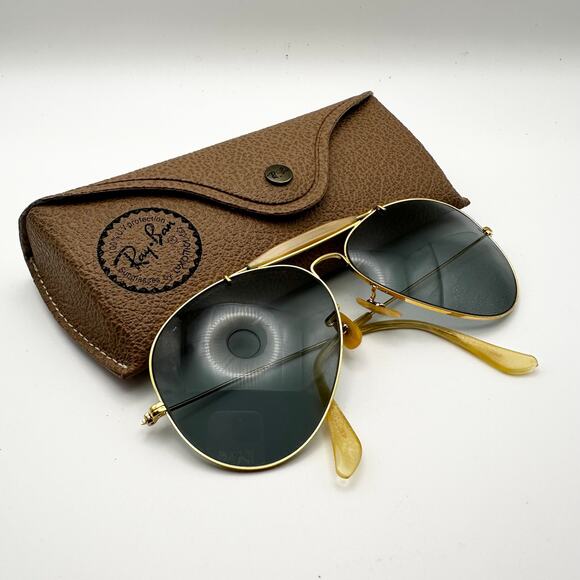 Vintage Ray Ban Bausch & Lomb 62mm Gold Frame Grey Lens Sunglasses Plus Case - Picture 1 of 13